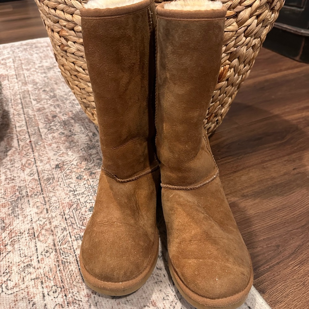 Ugg Classic Shearling Boots
